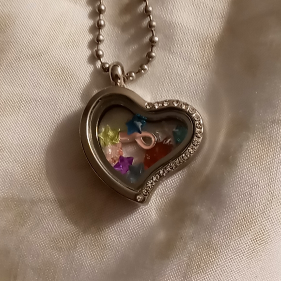 Necklace - Picture 2 of 2